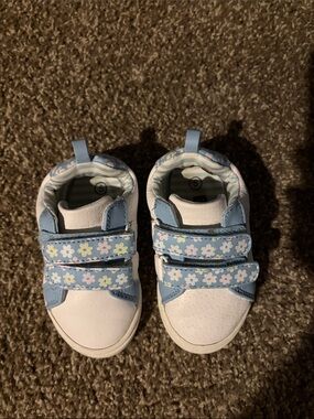 Toddler Floral Strap White & Light Blue Sneakers